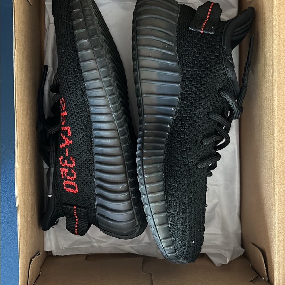 adidas Yeezy Boost 350 V2